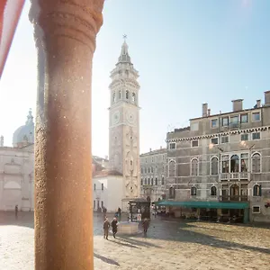 https://ca-della-trifora.hotelinveneto.com